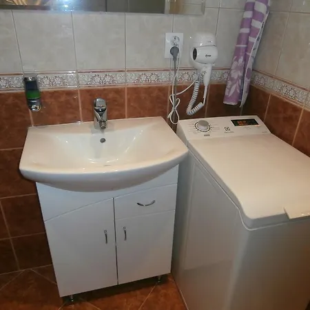 Penzion La Rosa Na Vinianskom Jazere Vinné