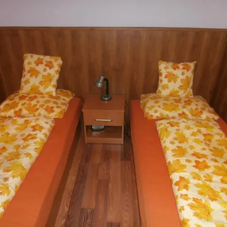 Penzion La Rosa Na Vinianskom Jazere Vinné