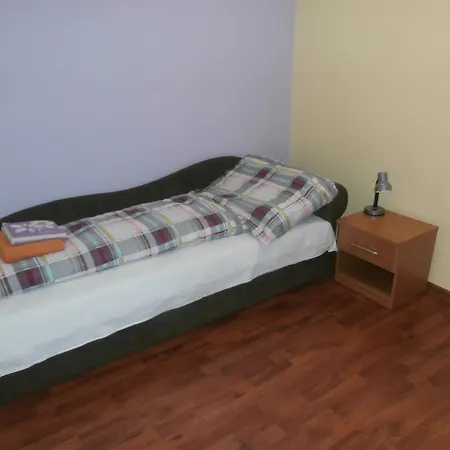 La Rosa Na Vinianskom Jazere Vinné